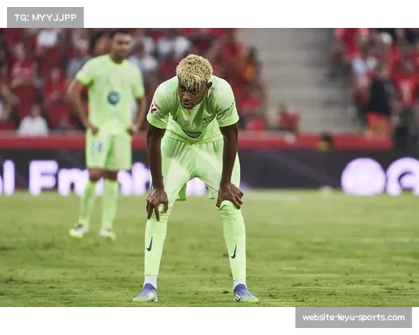 巴萨右路主攻战术解析:亚马尔场均5次突破成撕裂防线核心利器 巴萨右路主攻战术解析:亚马尔场均5次突破成撕裂防线核心利器